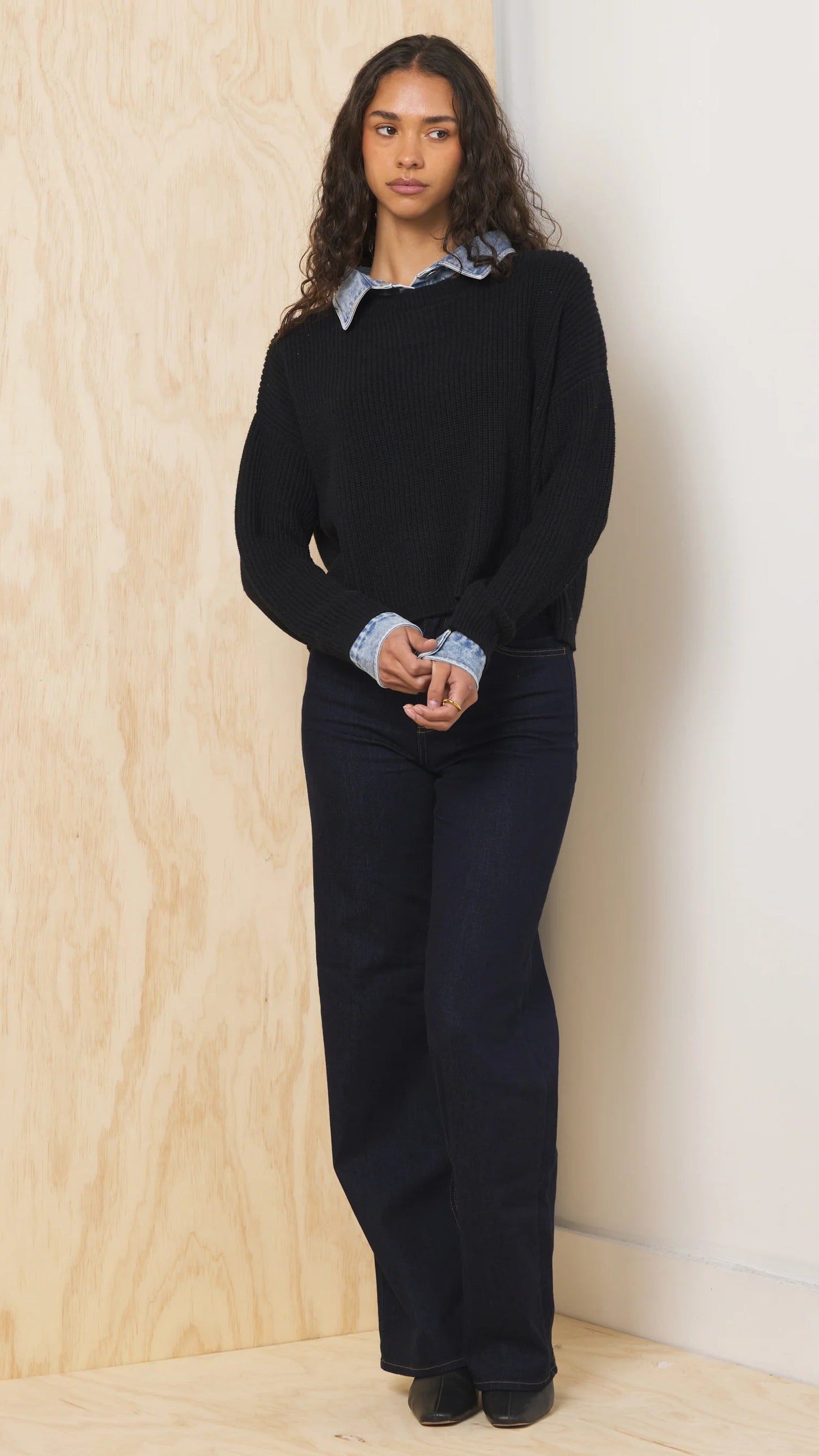 HENLEY DENIM SWEATER
