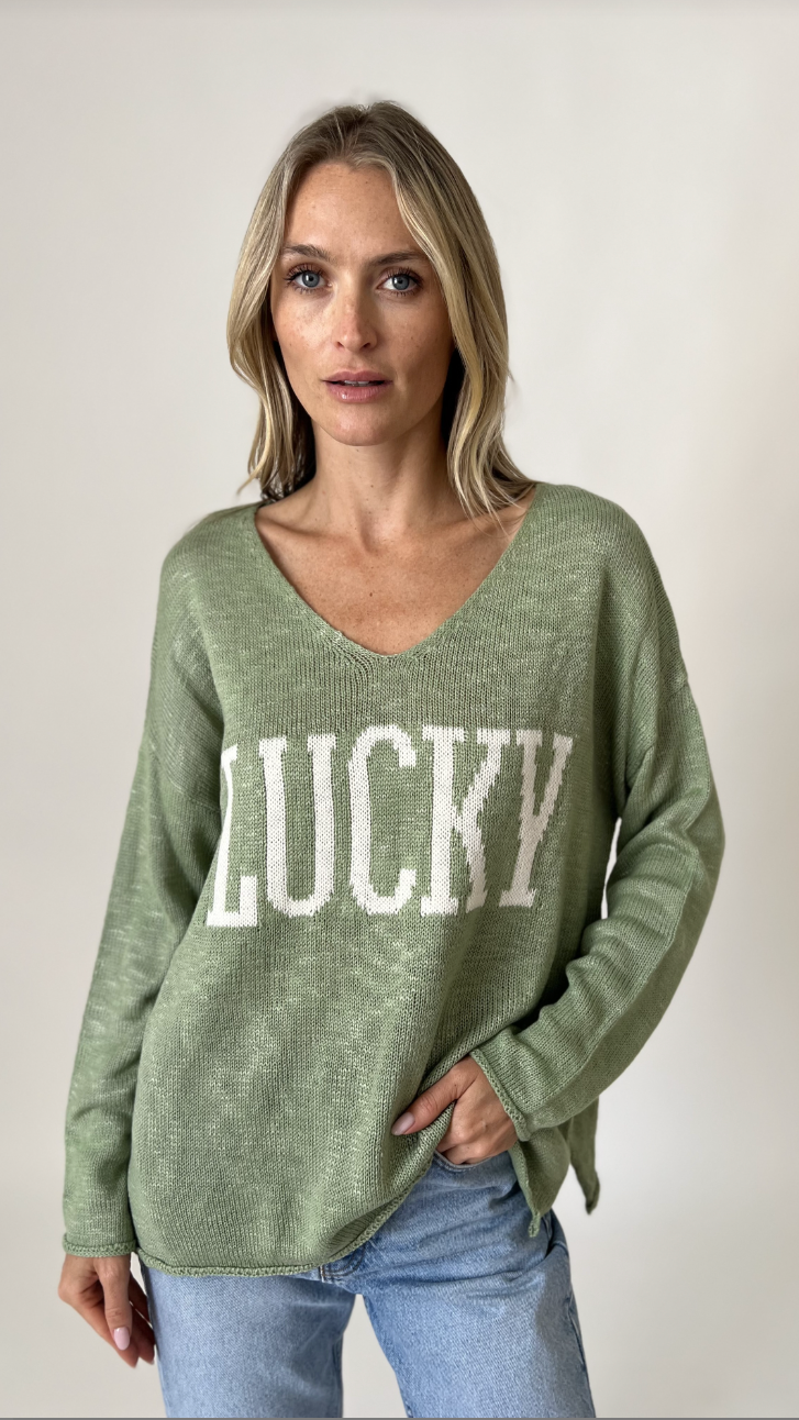 LUCKY SWEATER