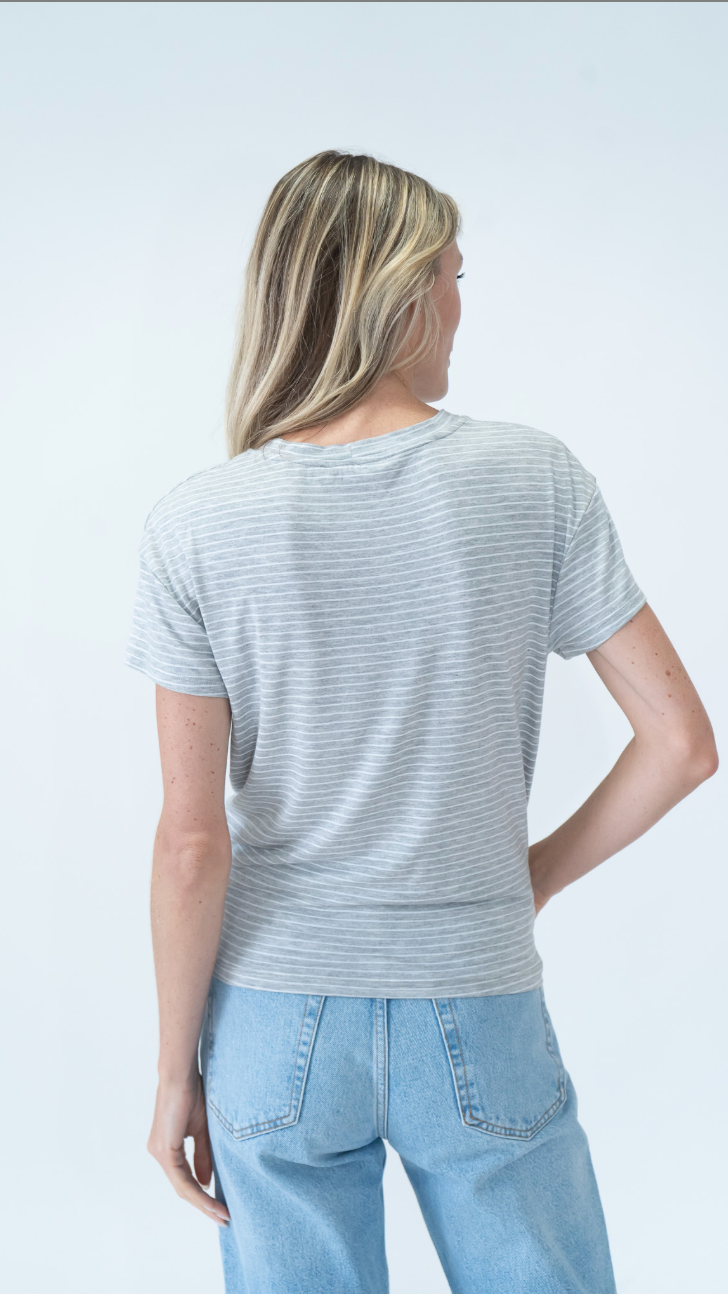 KELLY TWIST BOTTOM T-SHIRT