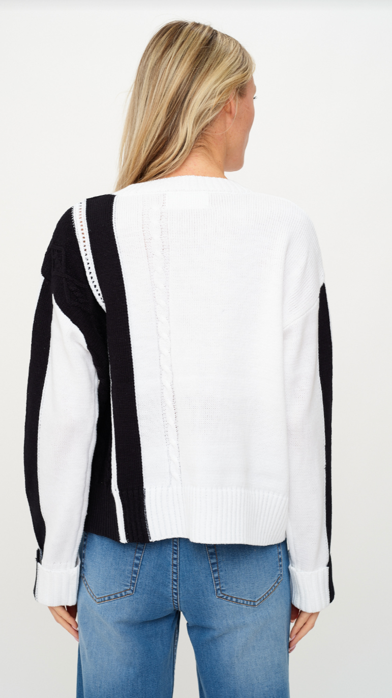 RUBY ABSTRACT SWEATER