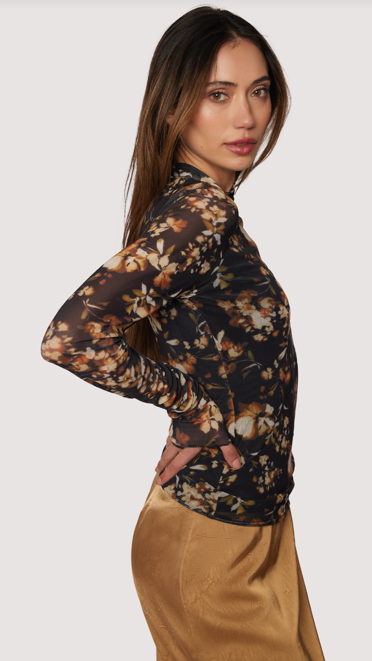 MOONLIT MEADOW TOP