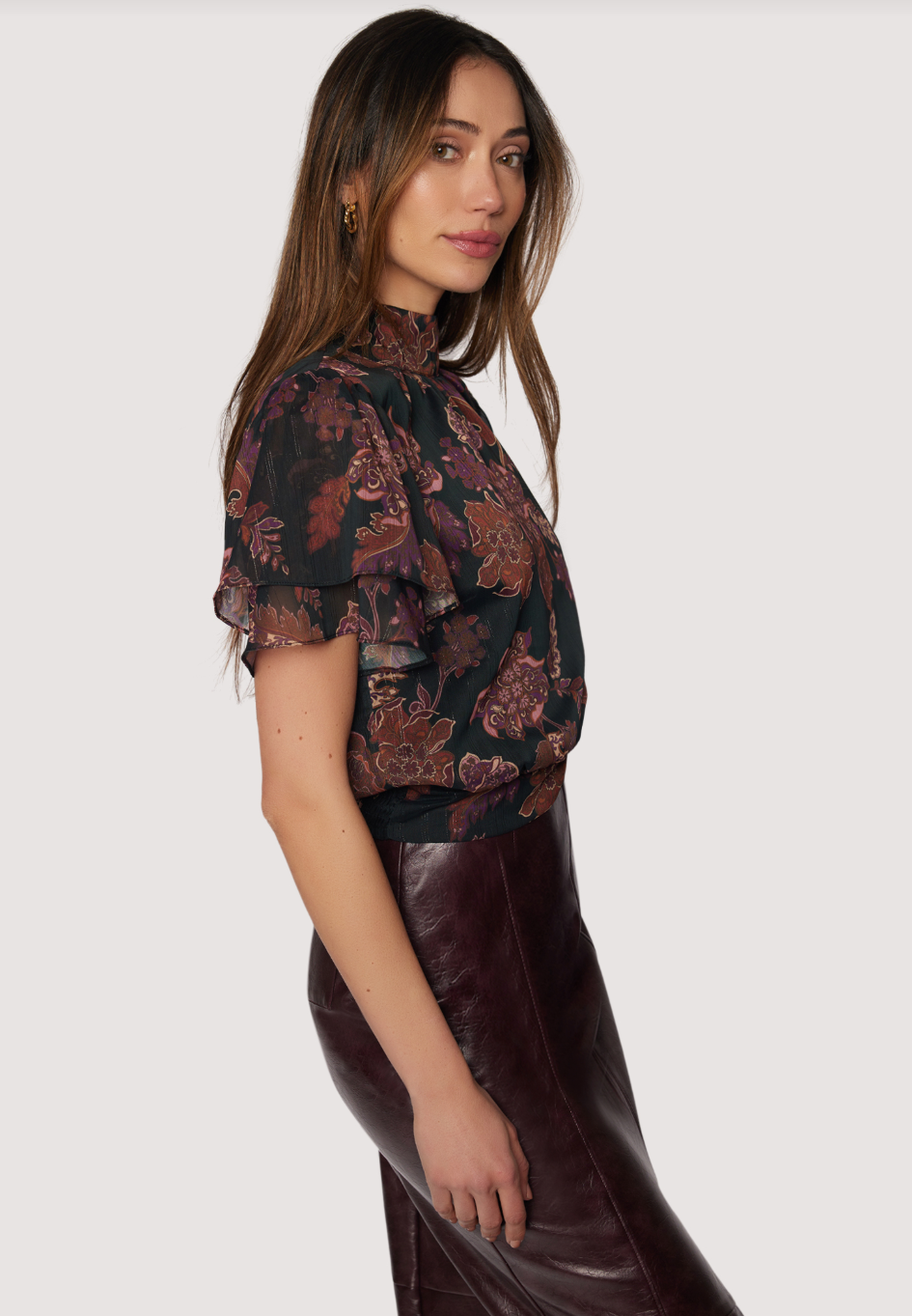 WHISPERS OF BOHEMIA TOP