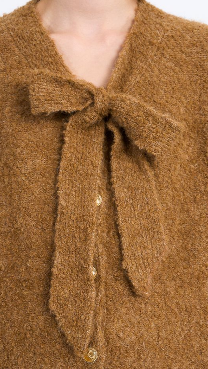 CAMELOT TIE SWEATER