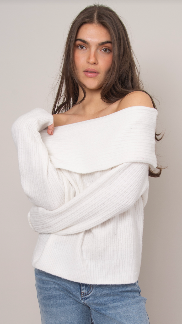 MARYLIN OFF THE SHOULDER SWEATER