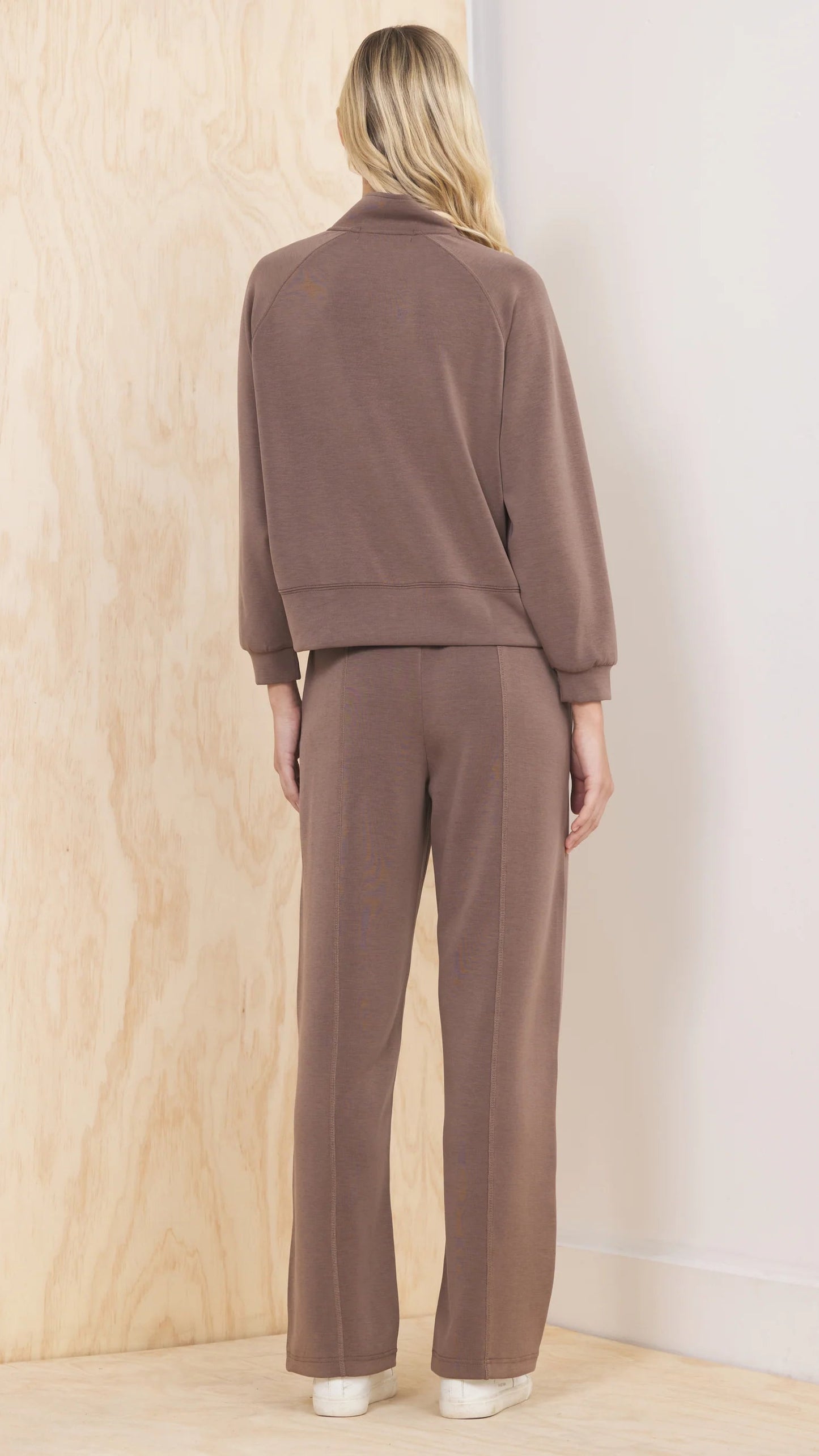 JAVA WIDE LEG SWEATPANT