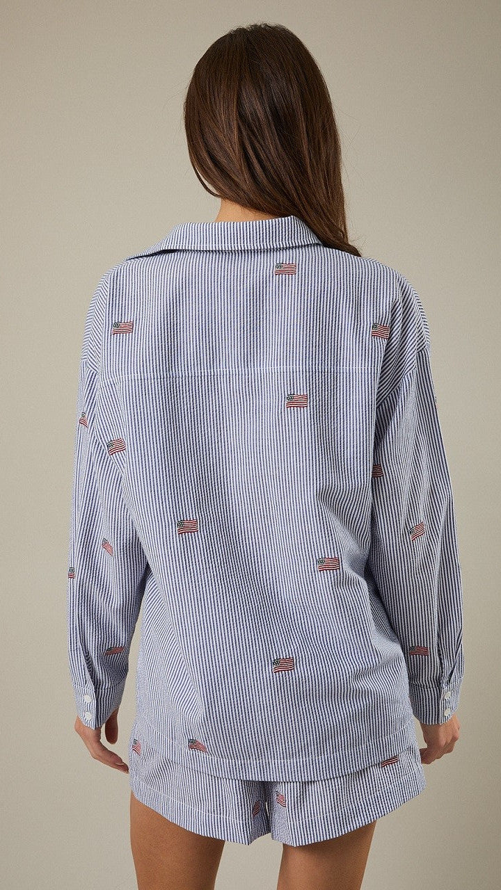 STRIPE FLAG BUTTON DOWN
