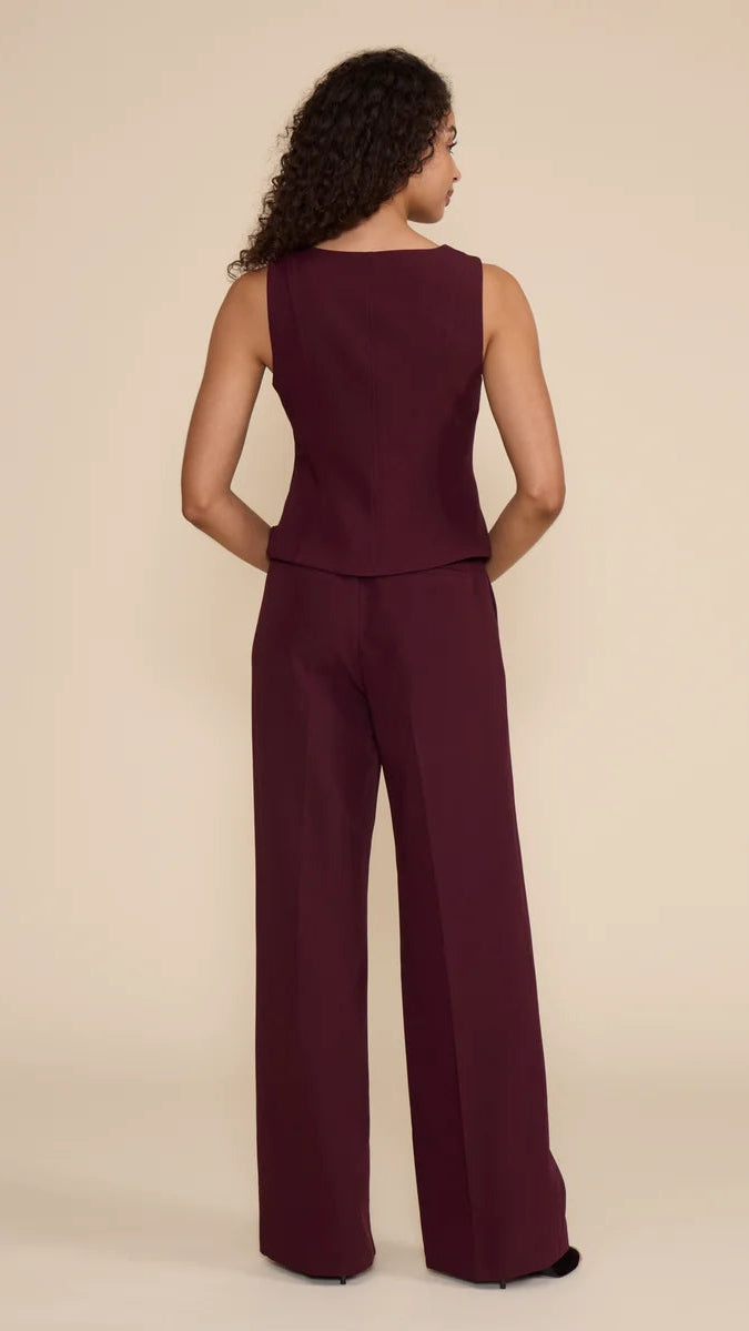 LEANNE PANT