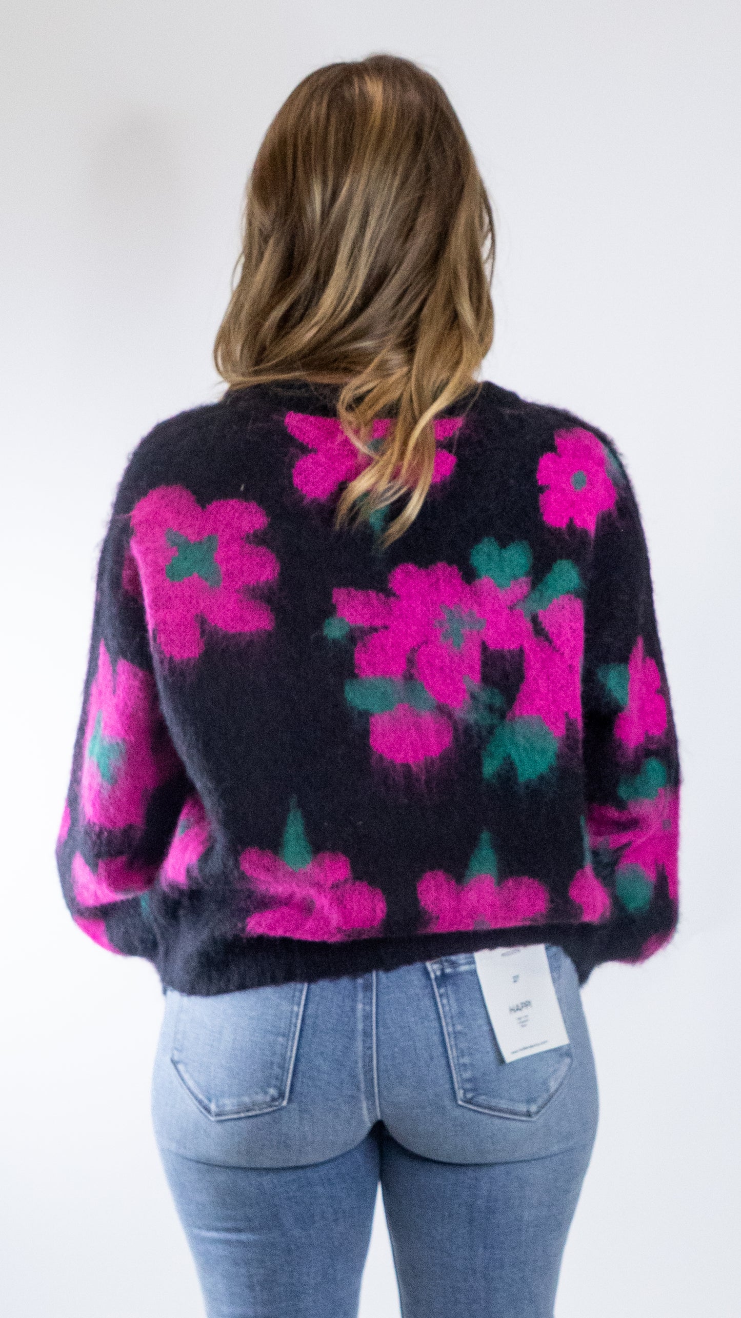 AMELIA FLOWER SWEATER