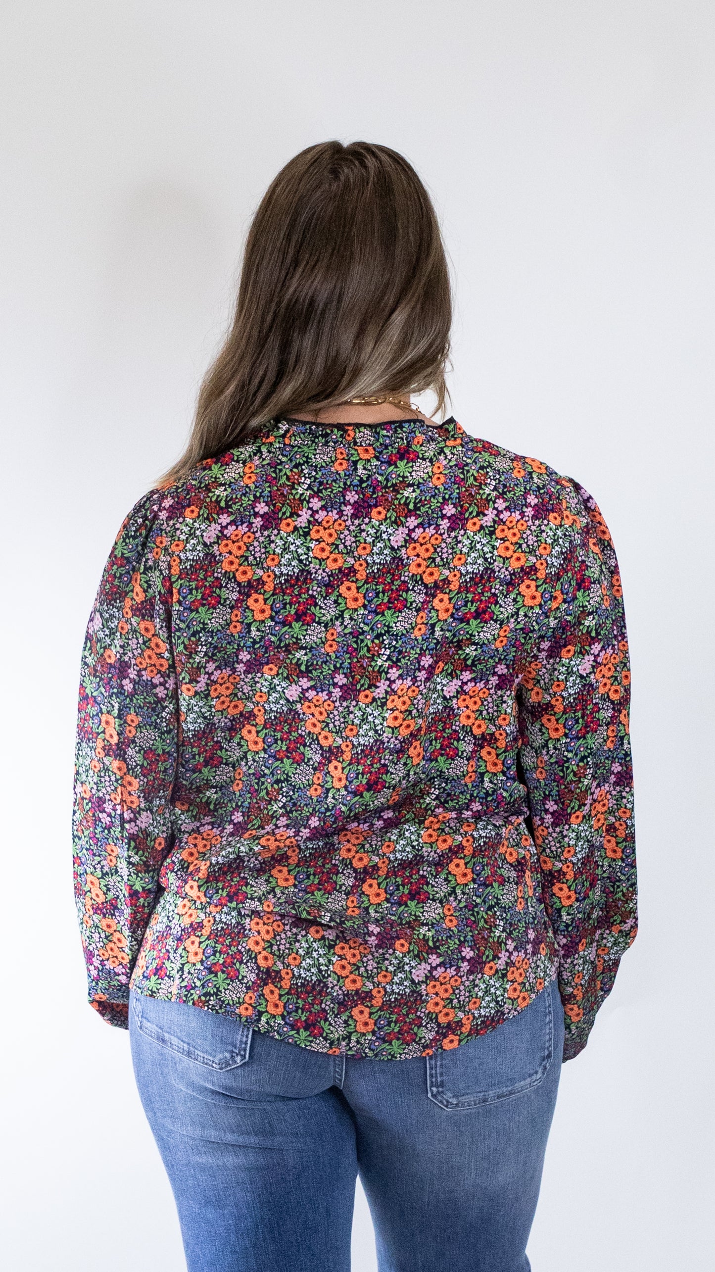 FIELD OF FLOWERS BUTTON DOWN