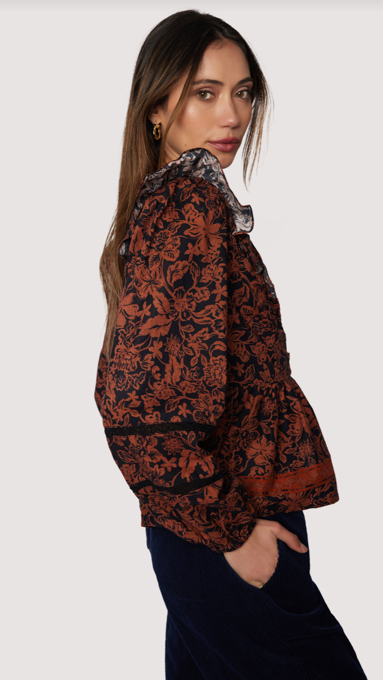 LADY OF SIENA TOP