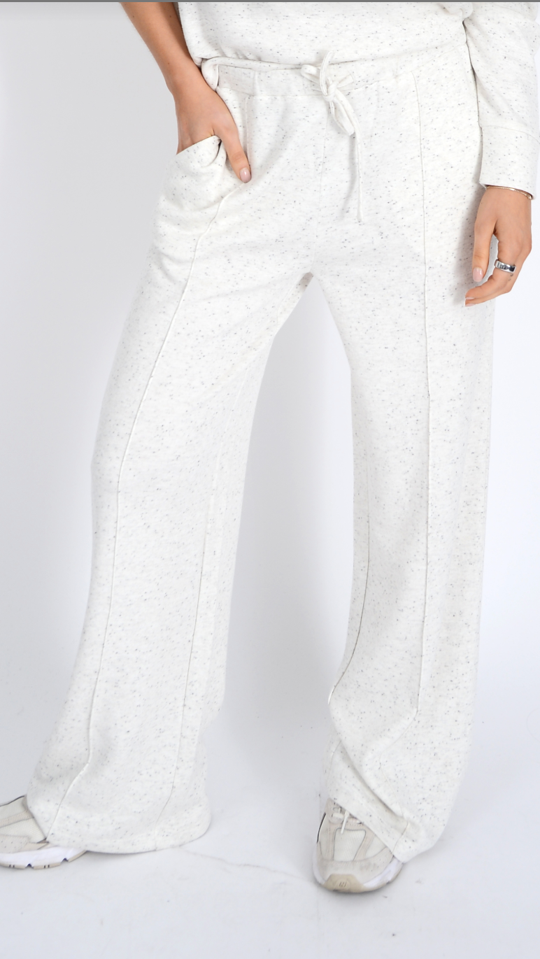 PRIDA WIDE LEG SWEATPANT